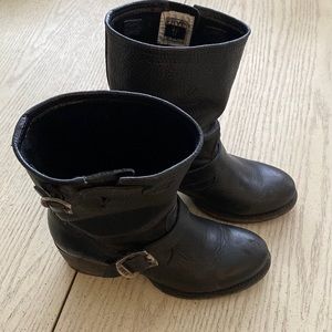 Fry Engineer Boots size 8